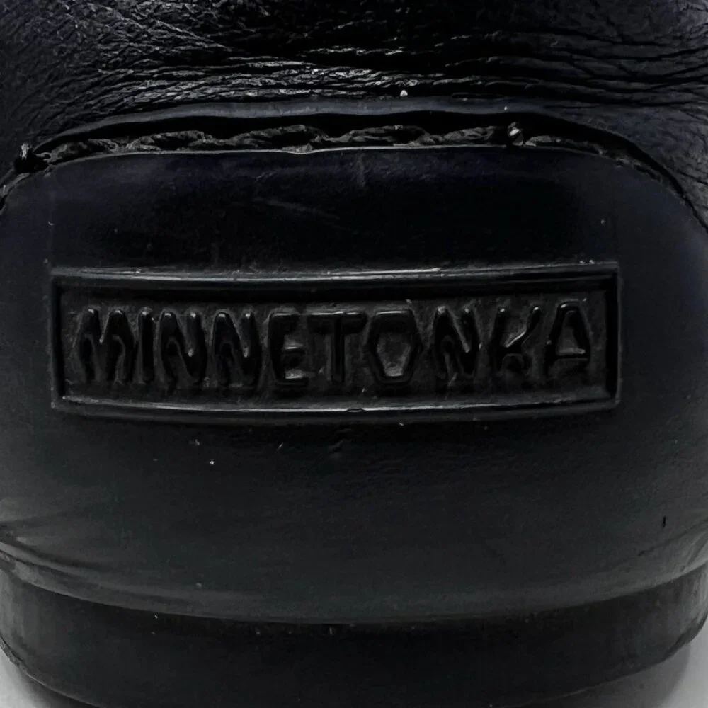 Minnetonka Mens Black Loafer Slip On Double Leather Shoes Size 8.5 -‎ Broken In